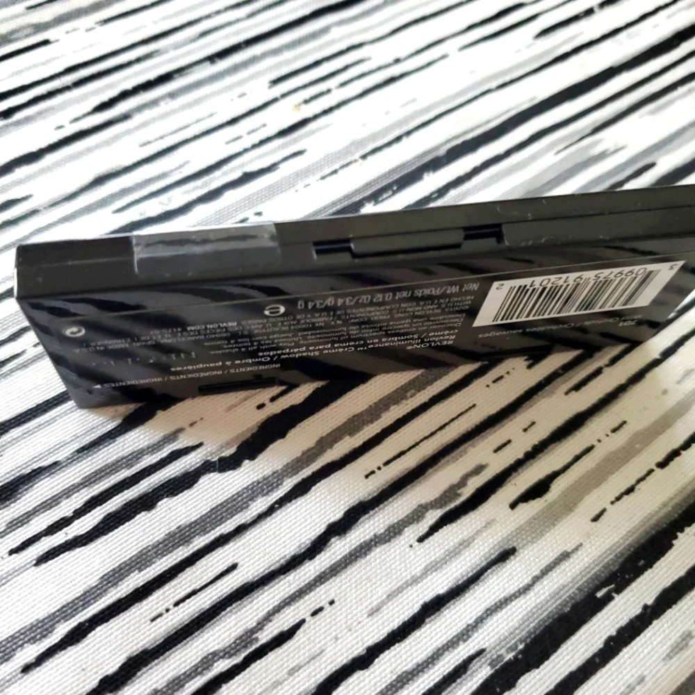 Revlon Luminosity #701 Wild Orchids Quad Eyeshadow‎ NEW